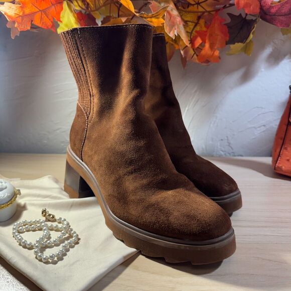 Dolce Vita Martey H2O Wide Suede Ankle Boots | Size 8W | Cocoa Brown Lug Sole Pl - Picture 1 of 8